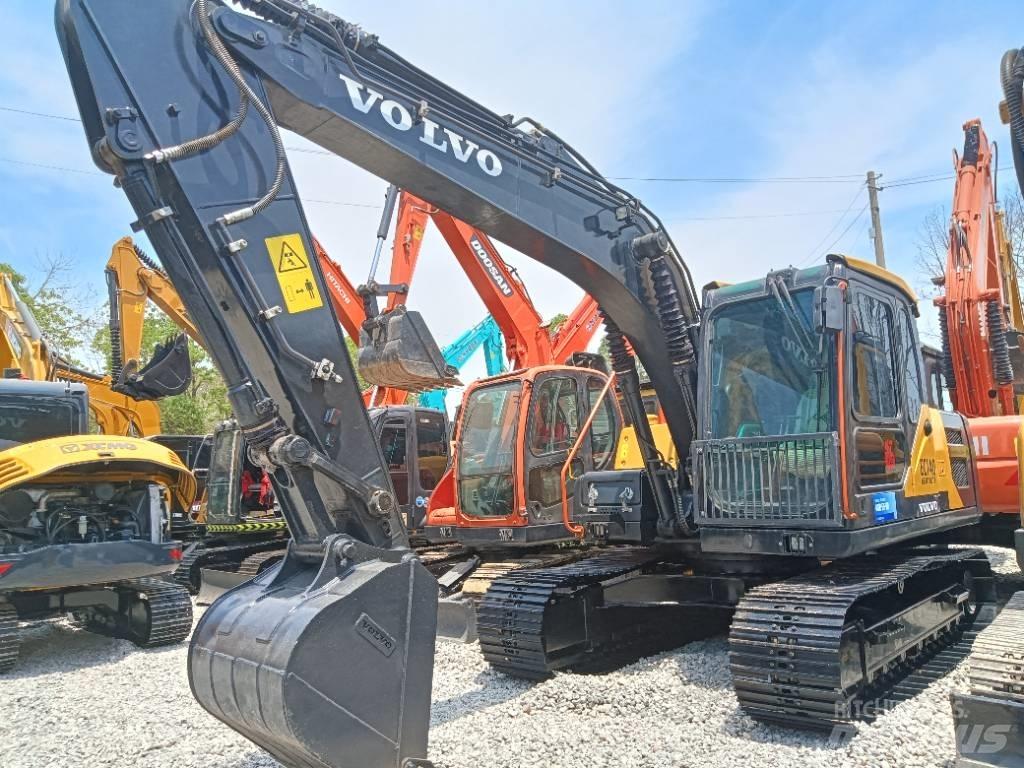 Volvo EC 140 Гусеничні екскаватори