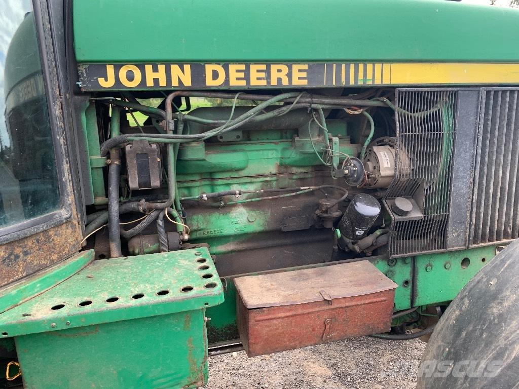 John Deere 3350 Трактори