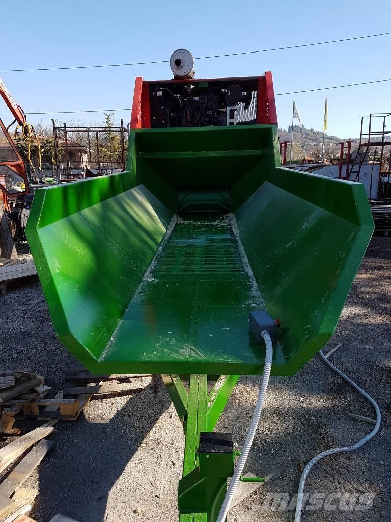  Greentechnik BS760 Подрібнювачі деревини