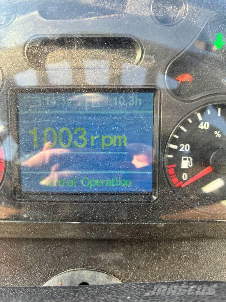 VM Loader 1040LXC Малі навантажувачі