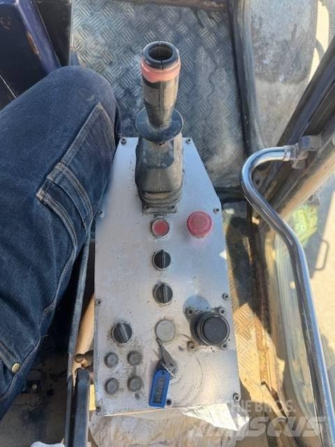  COMPACTOR MV 615 DT Ущільнювачі грунту