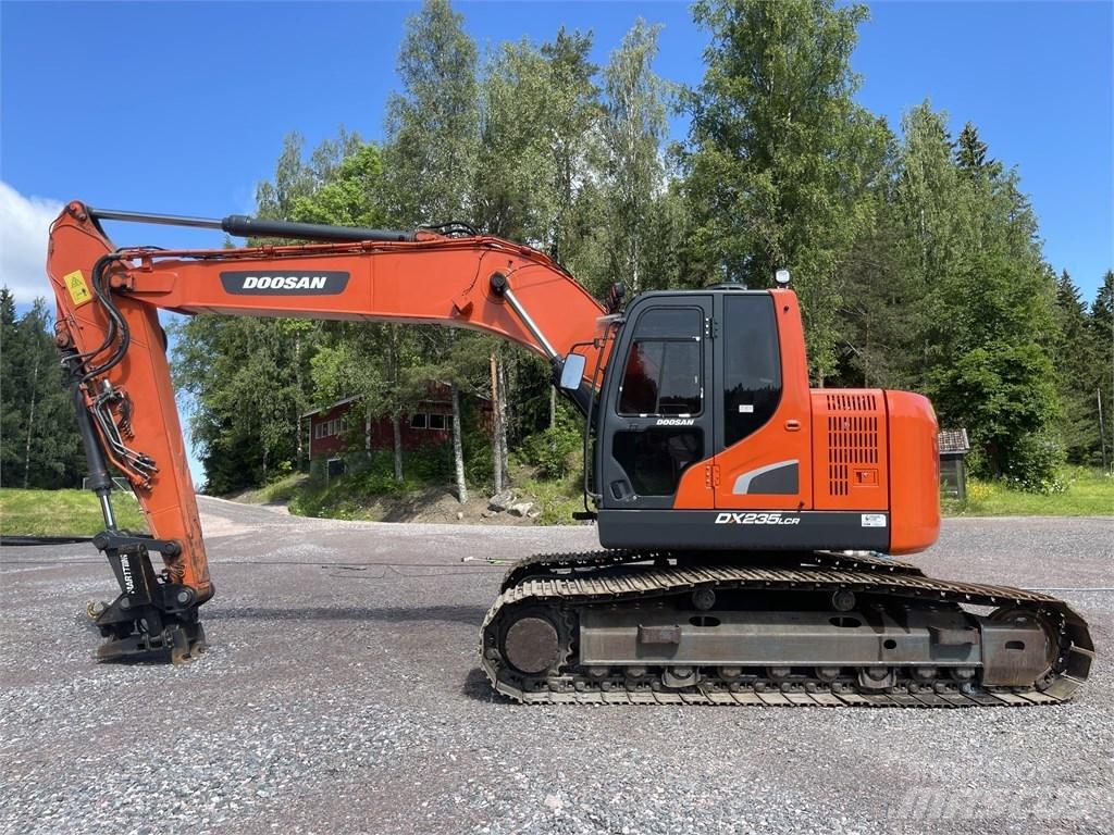 Doosan DX 235 LCR Гусеничні екскаватори