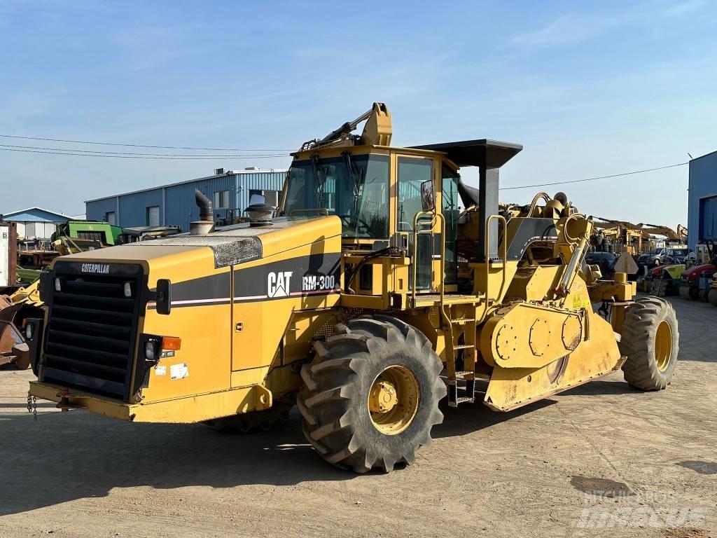 CAT RM 300 Ресайклери