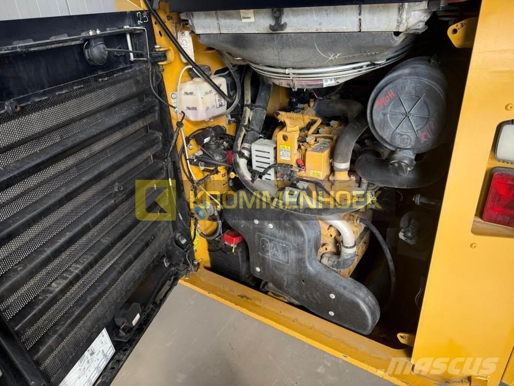 CAT 289 D3 Міні-навантажувачі