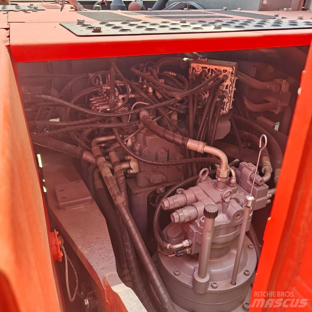 Hitachi 240LC-3 Гусеничні екскаватори