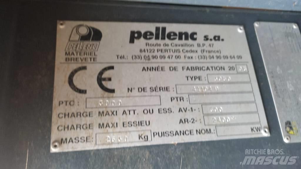 Pellenc 3050 Збиральна машина для винограду