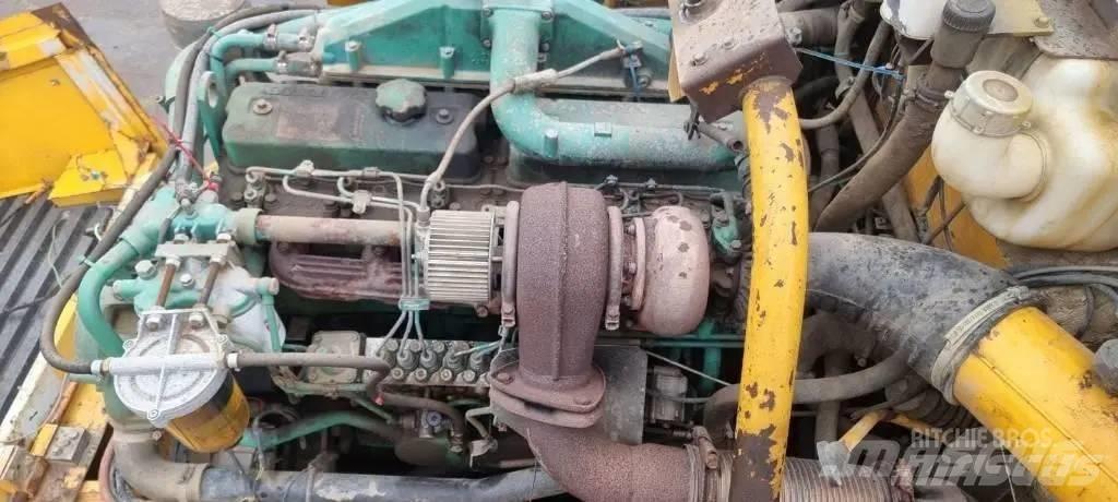 Volvo A 25 C 6X6 Зчленовані самоскиди