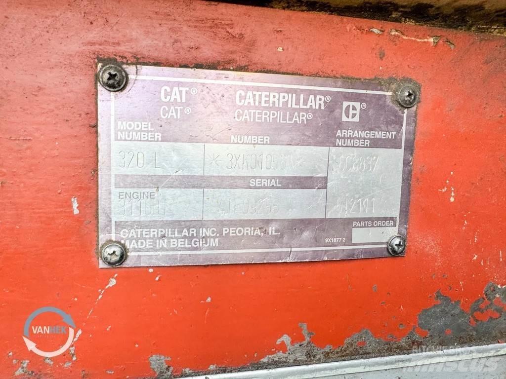 CAT 320L Гусеничні екскаватори