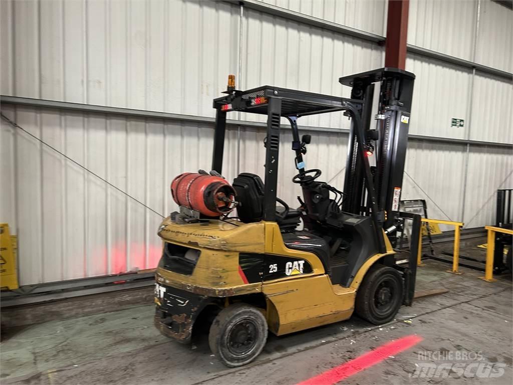 CAT GP25NT Газові навантажувачі