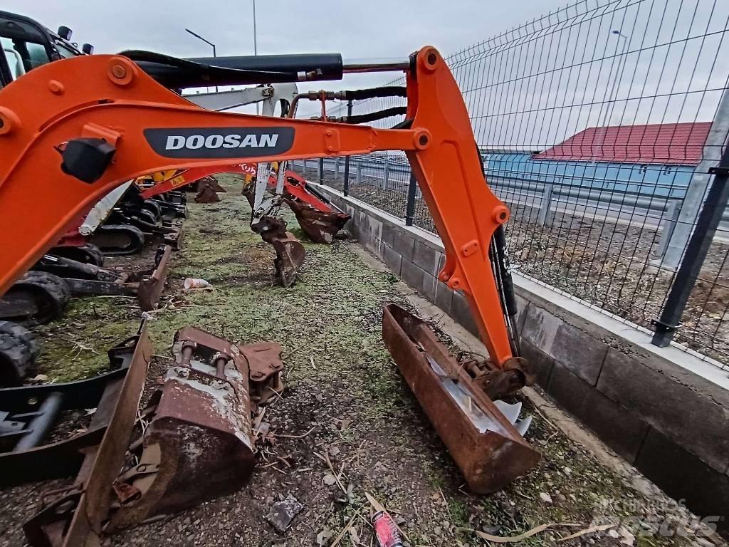 Doosan DX 19 Міні-екскаватори < 7т
