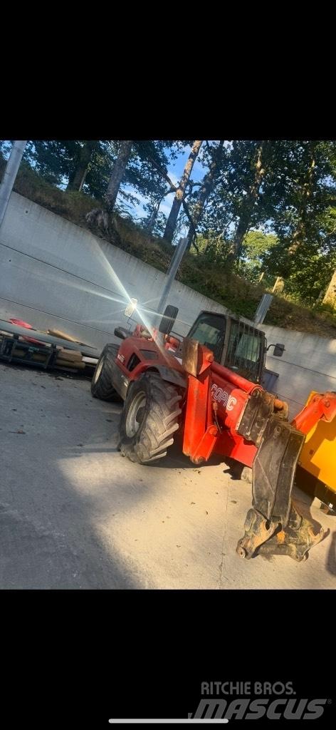 Manitou 1740 Телескопічні навантажувачі