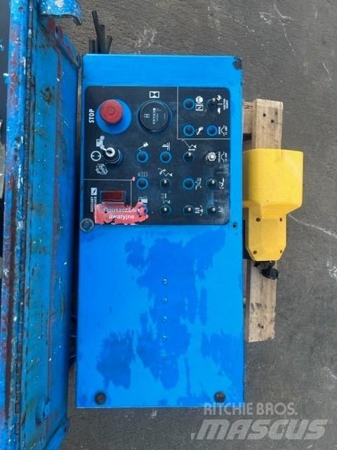 Genie CONTROL PANEL Колінчаті підйомники