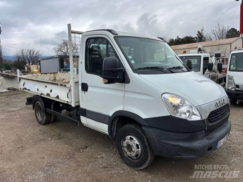 Iveco 35C 11 Панельні фургони