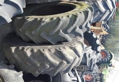  Pneus 12.4R24 Колеса