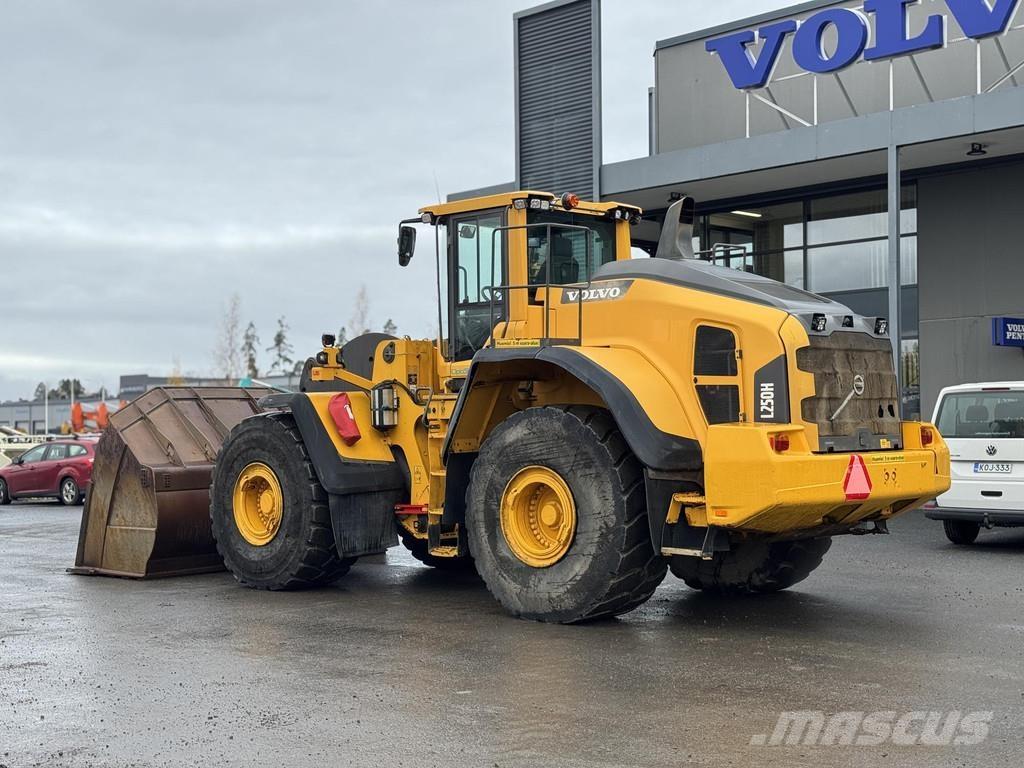 Volvo L250H Фронтальні навантажувачі