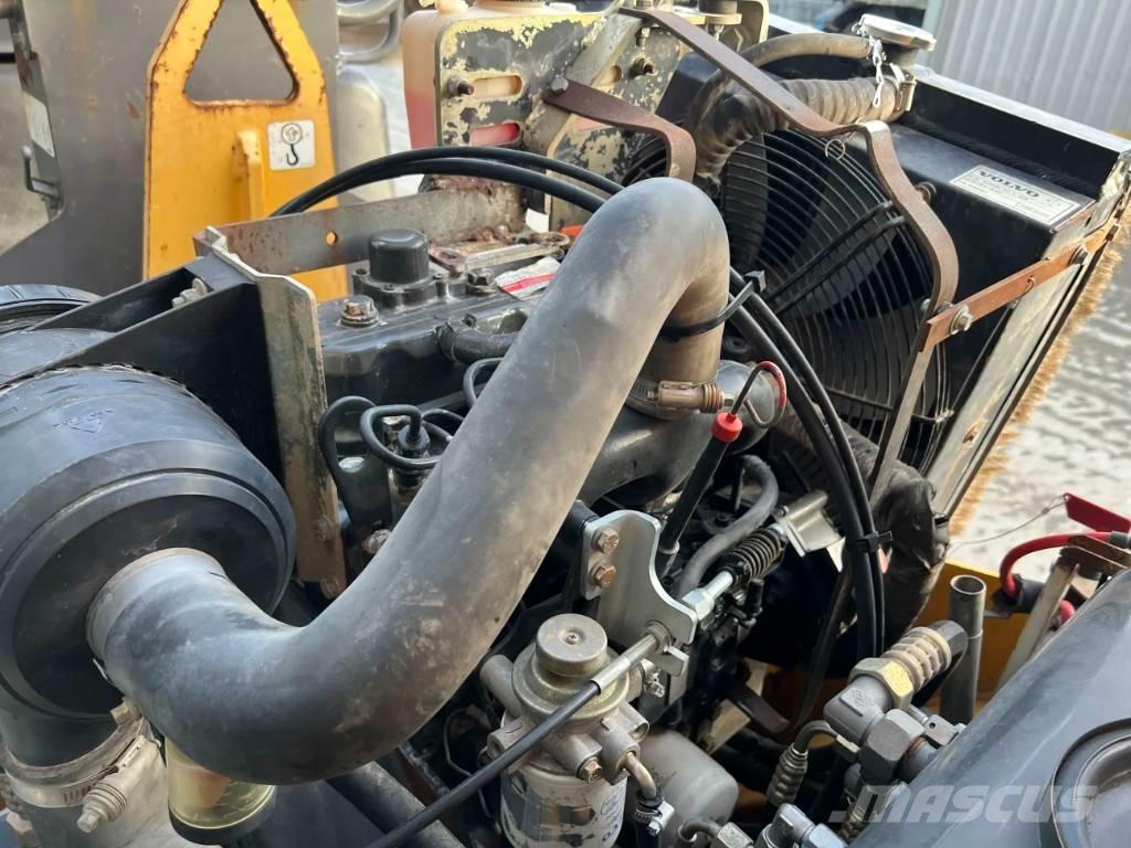 Volvo DD22 Котки тротуарні