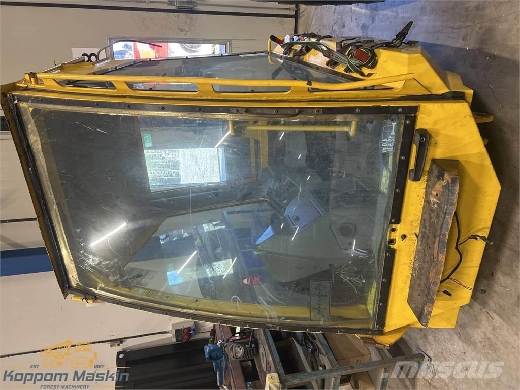 Eco Log 688 Кабіна