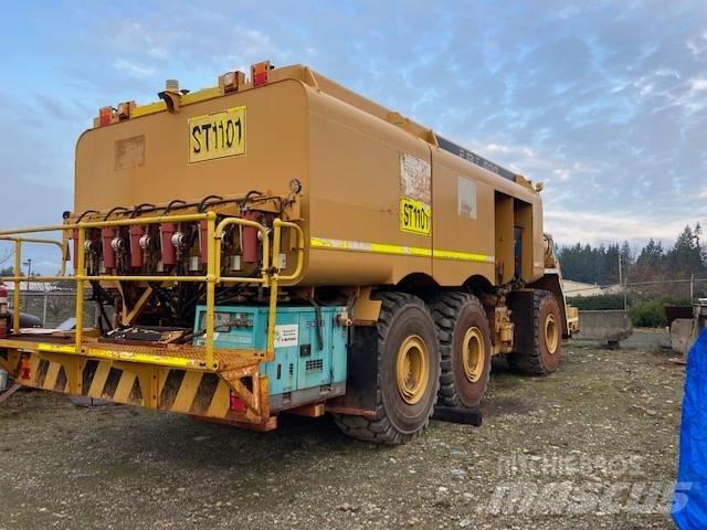  Cat/EMT EMT600 Вантажівки-цистерни