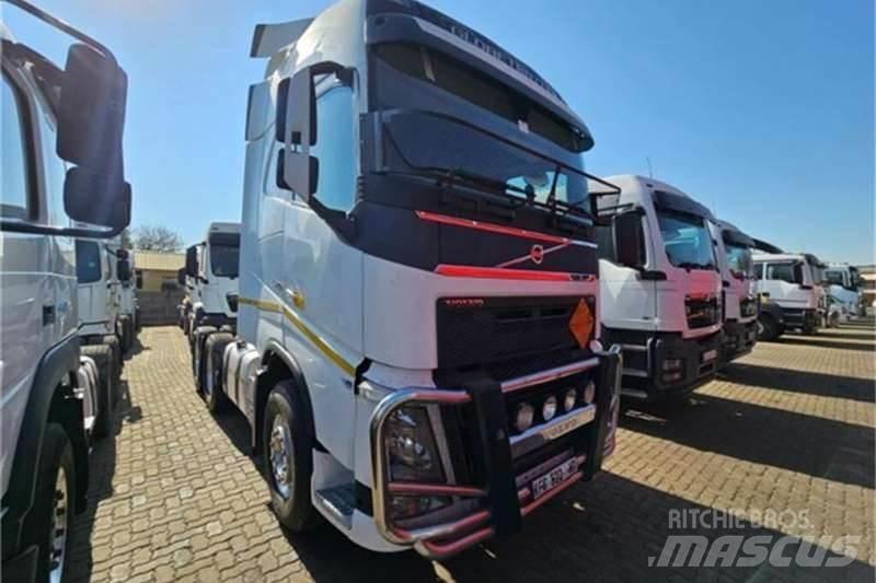 Volvo FH Вантажівки / спеціальні