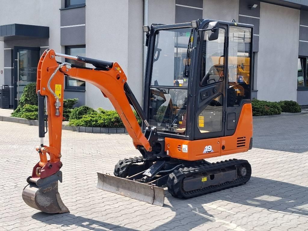 Hitachi ZX 19-6 Міні-екскаватори < 7т
