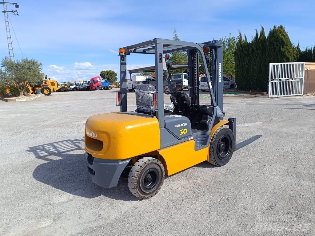 Komatsu FD30T-14 Інше