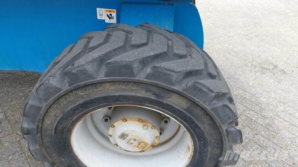 Genie S105 4X4X4 Телескопічні підйомники