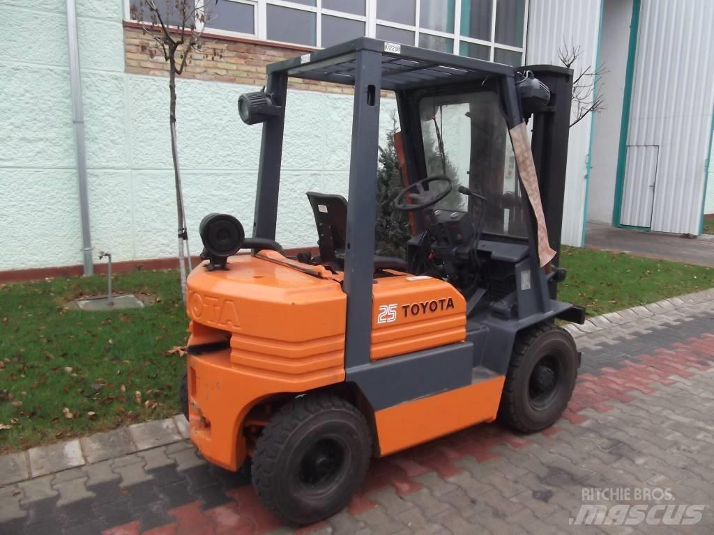 Toyota 5 FD 20 Дизельні навантажувачі