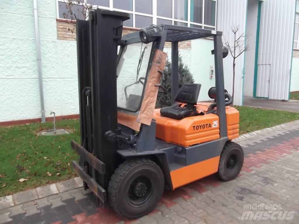 Toyota 5 FD 20 Дизельні навантажувачі