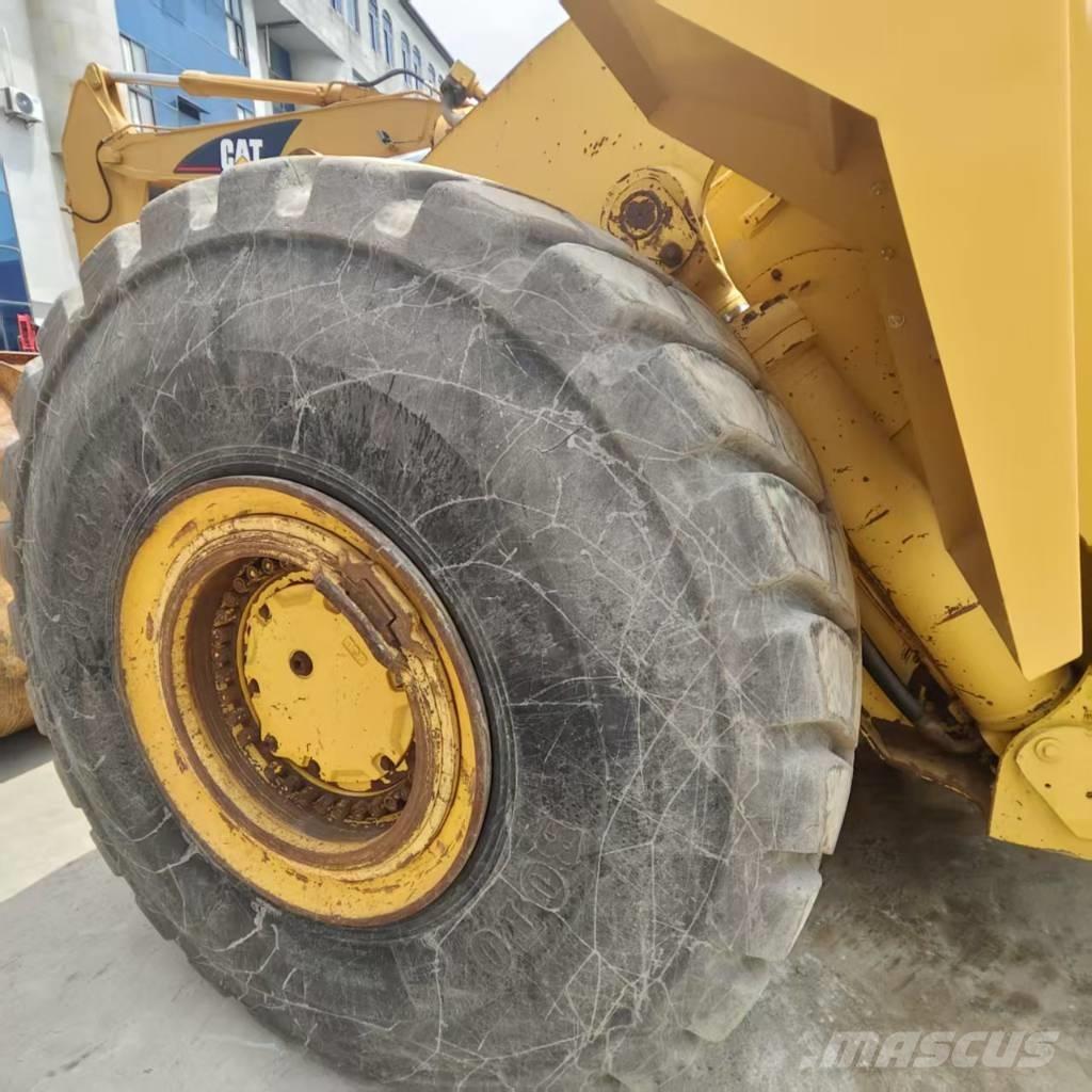 Komatsu WA 500-3 Фронтальні навантажувачі