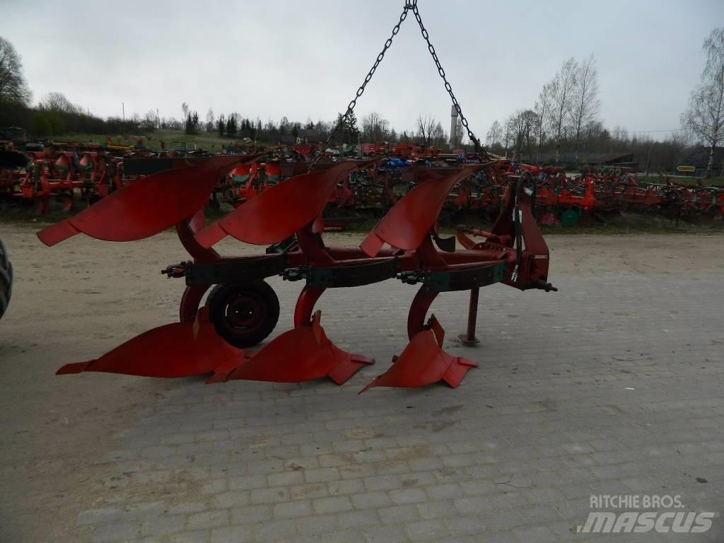Kverneland 3 Реверсивні плуги