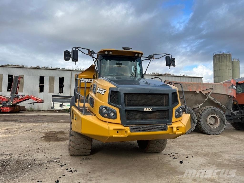 Bell B 40 E Зчленовані самоскиди