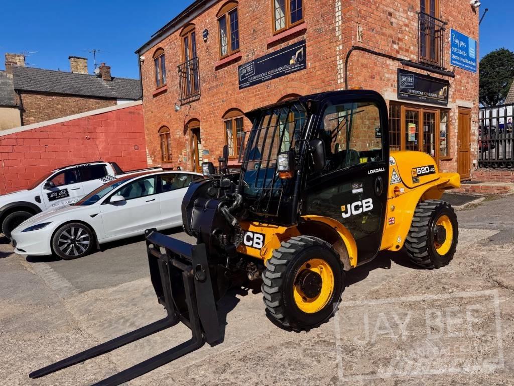 JCB 520-40 Телескопічні навантажувачі