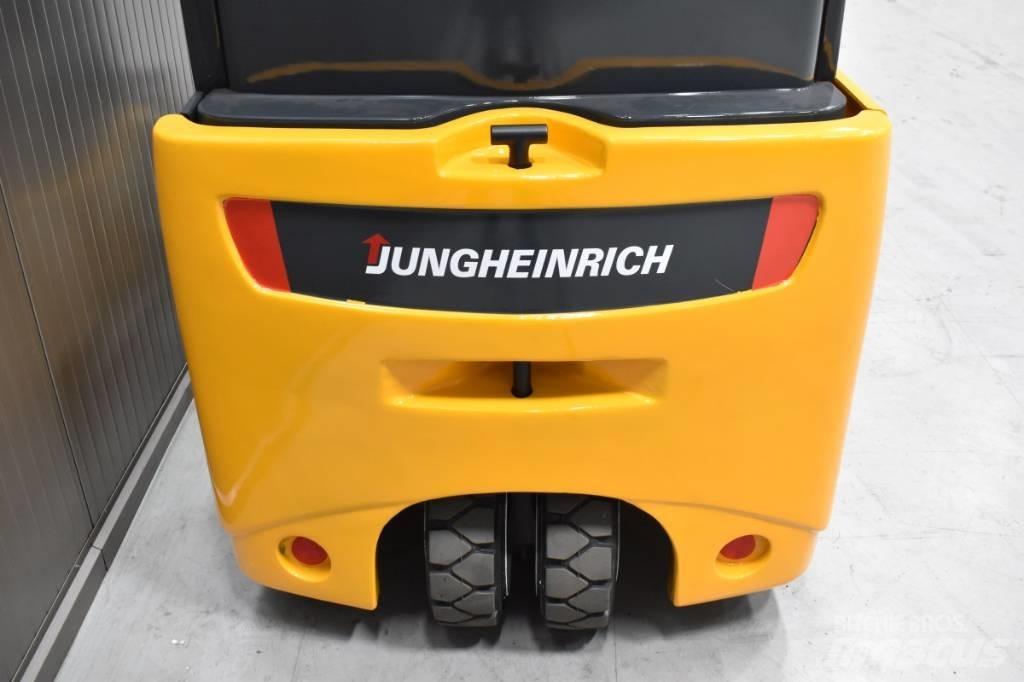 Jungheinrich EFG 220 Електронавантажувачі