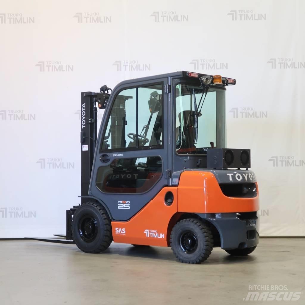 Toyota 52-8FDF25 Дизельні навантажувачі