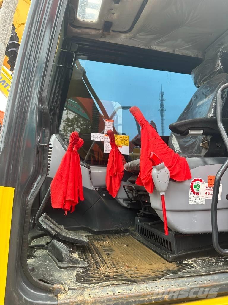 Komatsu PC 130 Гусеничні екскаватори