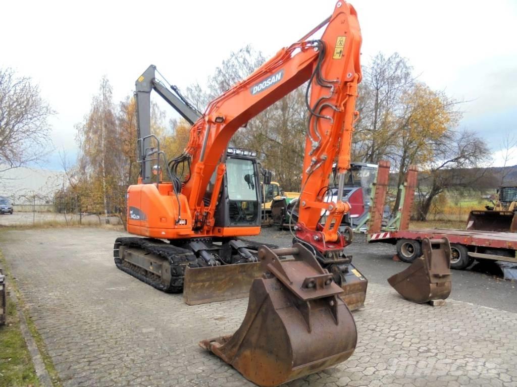Doosan DX 140 LCR-3 Гусеничні екскаватори