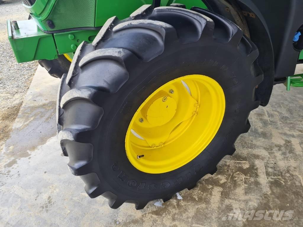 John Deere 6110 M Трактори