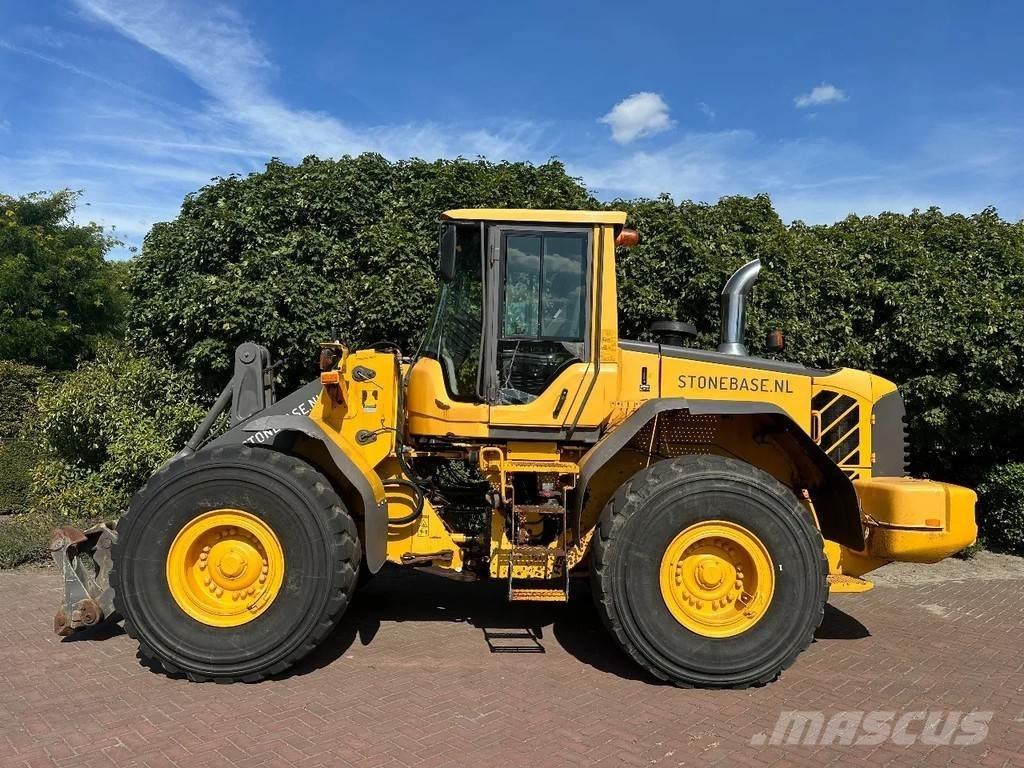 Volvo L120 F Фронтальні навантажувачі