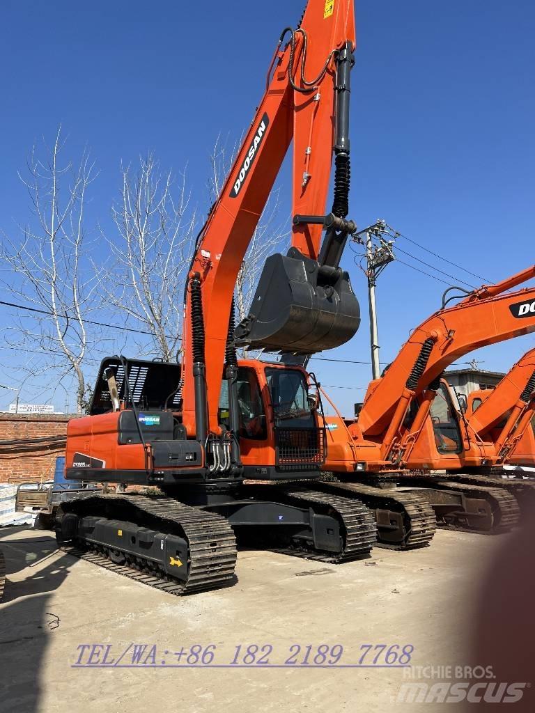 Doosan DX225 Гусеничні екскаватори