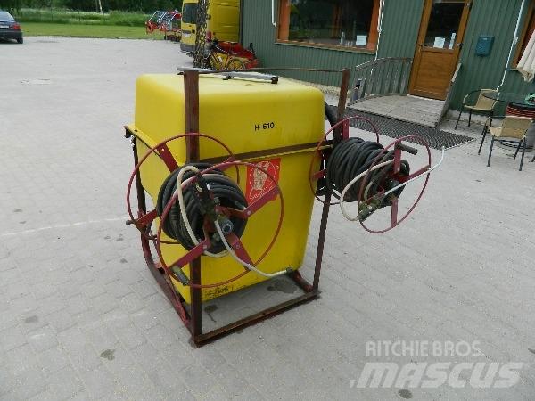  H-610 600 Причіпні обприскувачі