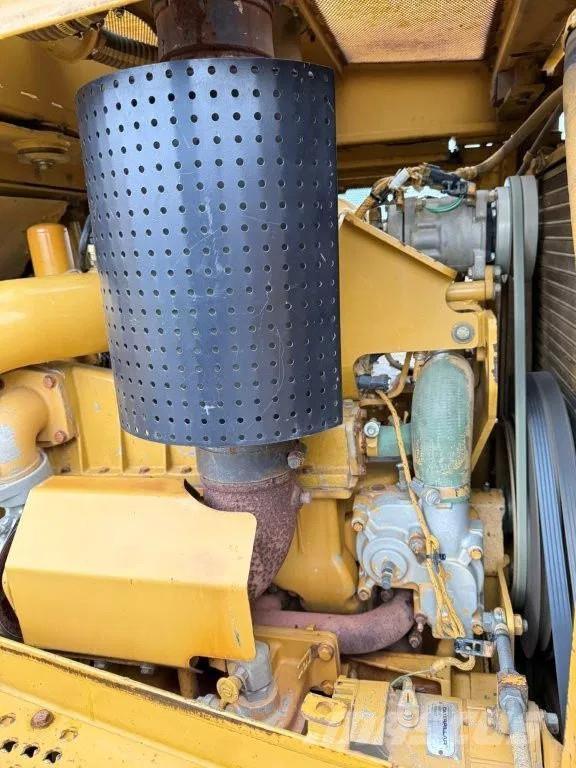 CAT D7R Гусеничні бульдозери