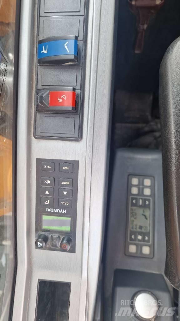 Hyundai HX 145 LCR Гусеничні екскаватори