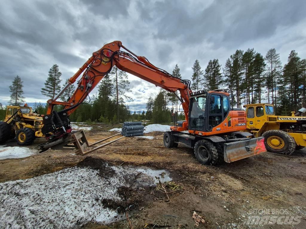 Doosan DX 140 W-3 Колісні екскаватори