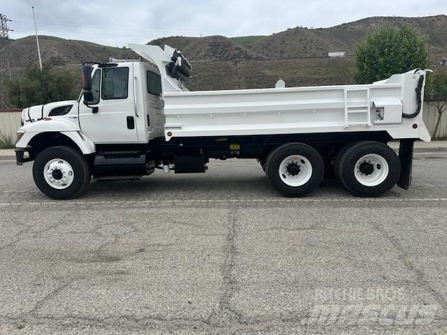 International 7400 Самоскиди