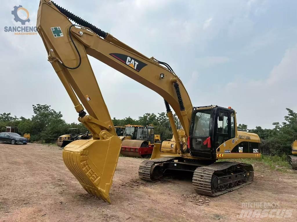 CAT 325 CL Гусеничні екскаватори