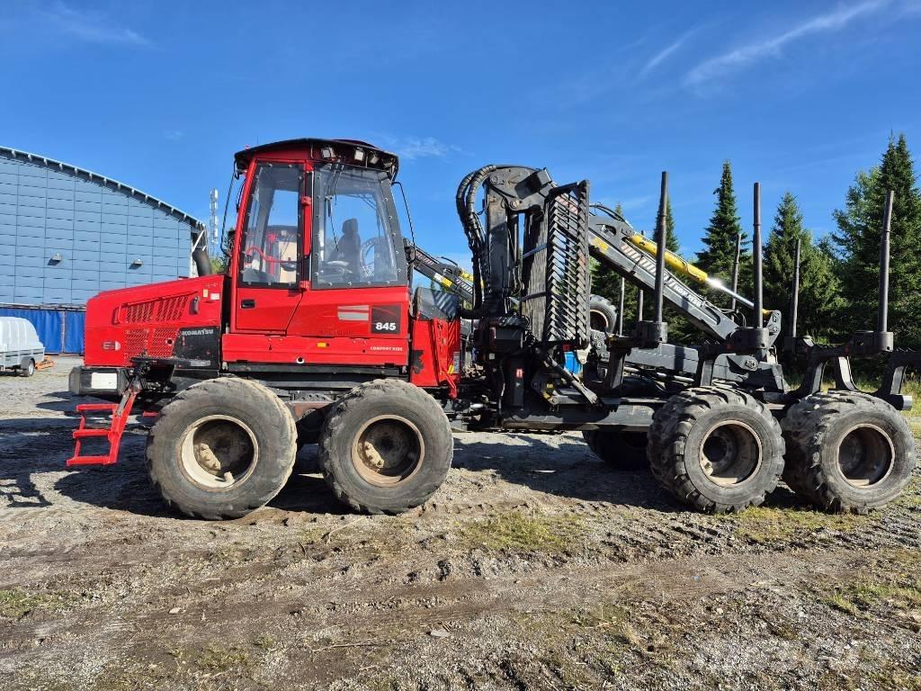 Komatsu 845 Форвардери