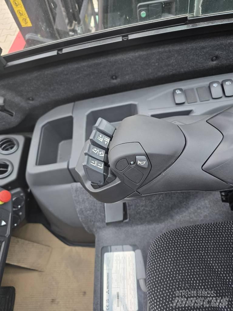 Mitsubishi Edia Річ-трак із високим підйомом