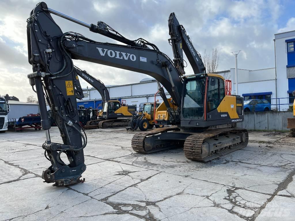 Volvo EC220EL Гусеничні екскаватори
