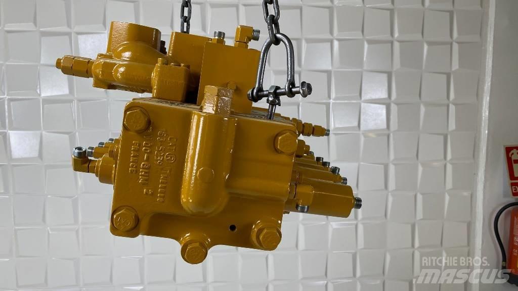 CAT 330 D Main Valve Гідравліка