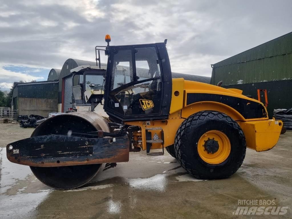 JCB Vibromax VM 146 Ущільнювачі грунту